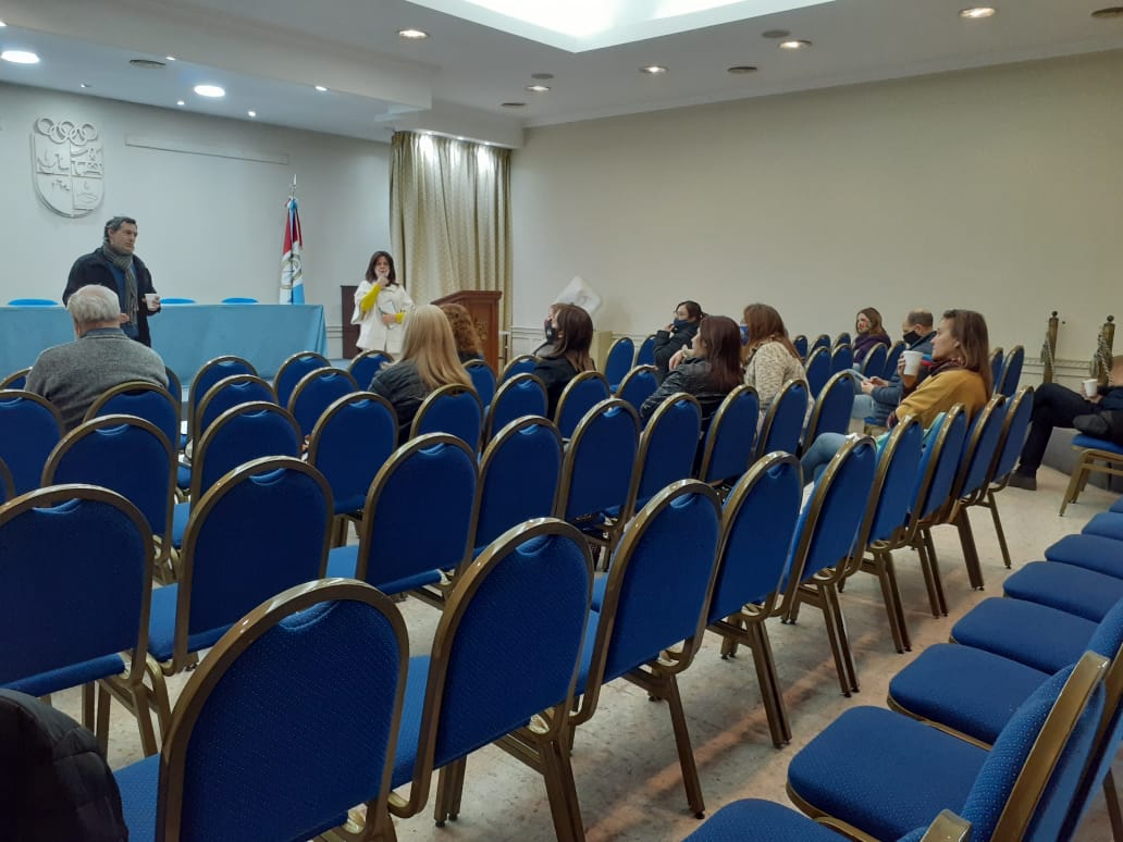 foto nota reunion con directivos escolares