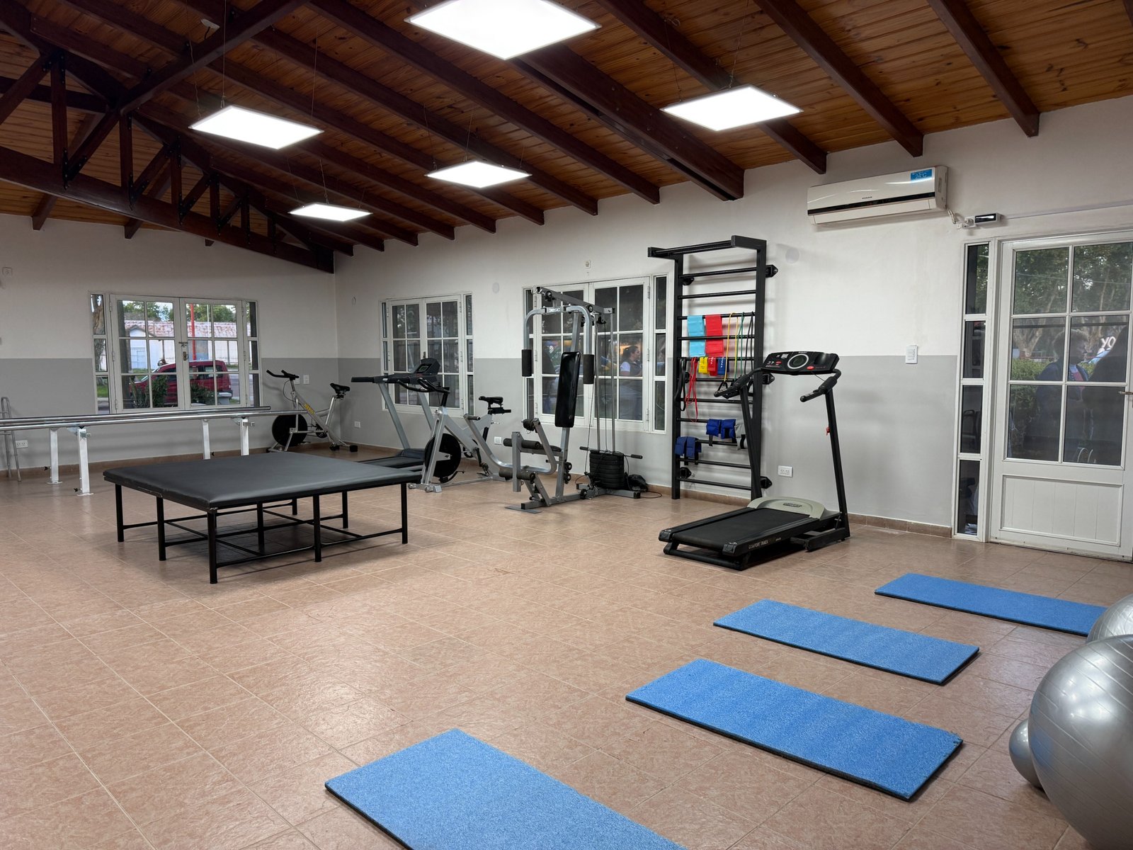 Habilitaron un nuevo centro de kinesiología, fisiatría y vacunatorio 